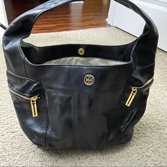 Tory Burch Handbags - Tory Burch Black Leather Bag